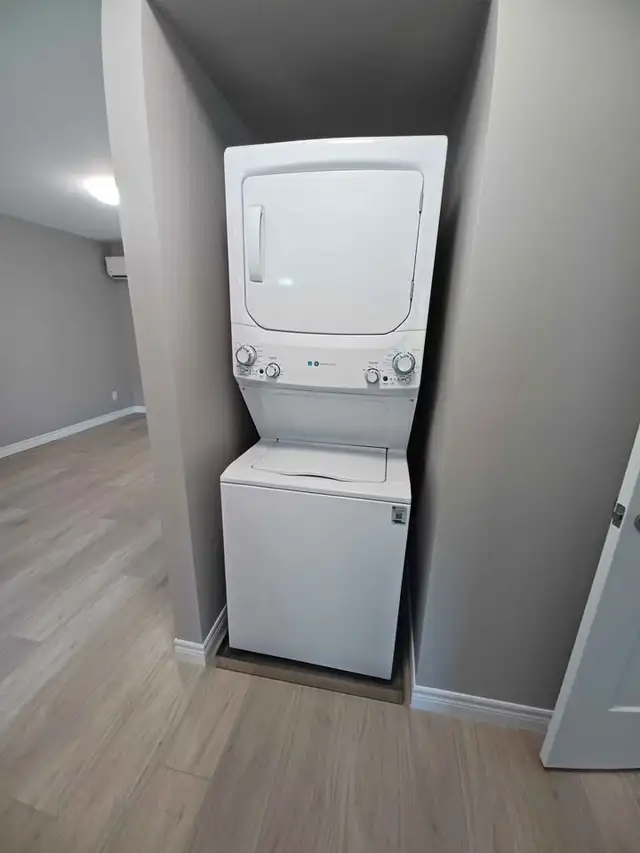 Student Rental Waterloo in Long Term Rentals in Kitchener / Waterloo - Image 7