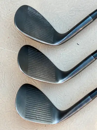 Macgregor MT Pro Wedge Set. 52’,56’ and 60’ in great condition. 60’ has new grip. Right hand