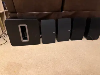 4 Sonos play5’s and a Sonos sub, View more