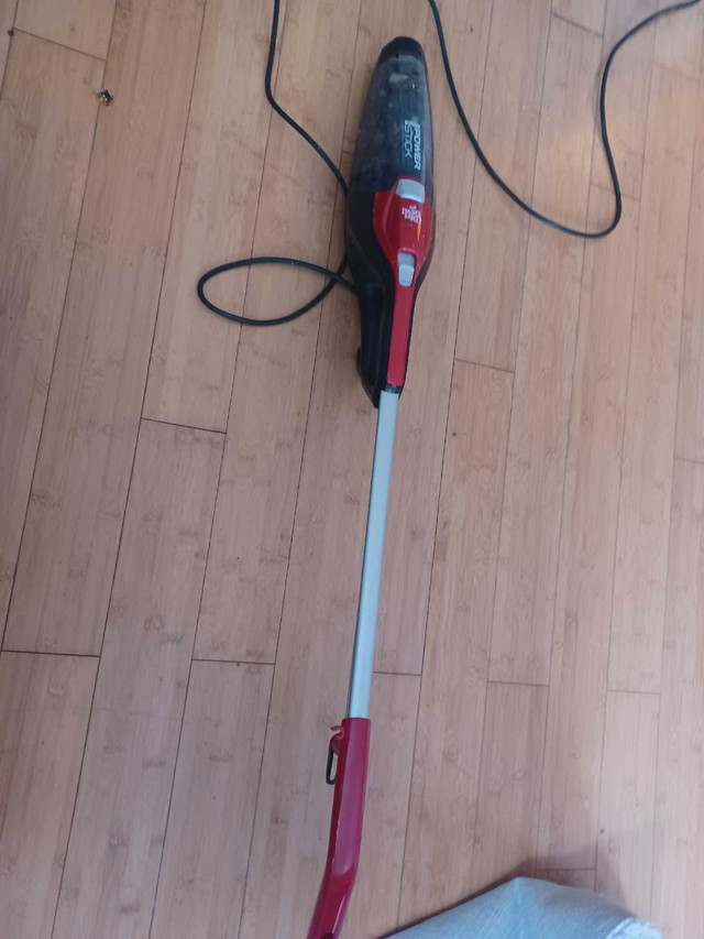 Diirt devil power stick vacuum in Vacuums in Bedford