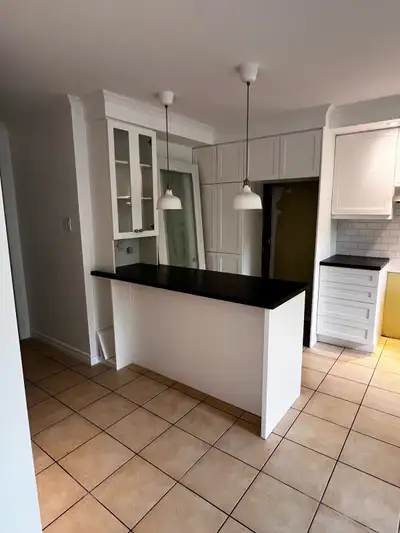 Bas de duplex à louer