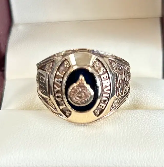 10K GM 25 year Ring63240706310915121