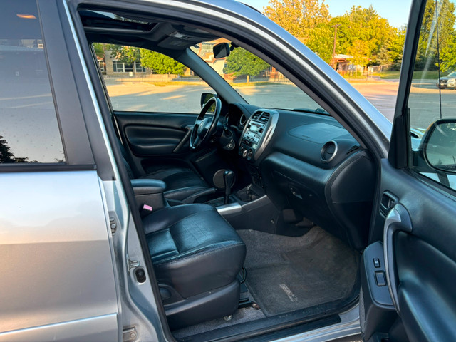 2004 Toyota RAV4 – 4WD – Reliable SUV (AS IS) in Cars & Trucks in St. Catharines - Image 4