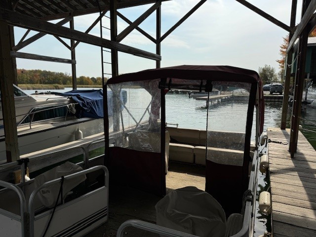 2001 Misty Harbour Pontoon Boat in Canoes, Kayaks & Paddles in Barrie - Image 2
