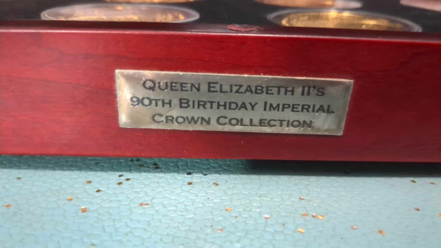 Queen Elizabeth Coin Set 90th Anniversary Coin Collection in Arts & Collectibles in Hamilton - Image 2