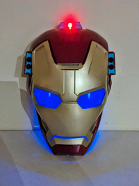 Iron Man Talking Mask with Lights / Masque Parlant et Lumieres