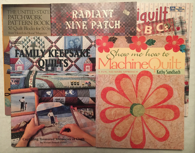 LOT OF 5 CRAFT BOOKS FOR QUITS / ON QUILTING in Other in City of Toronto