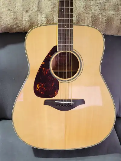 Yamaha FG720 (Left handed), View more