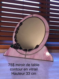 Miroirs (différents modèles: sur pied ou muraux)