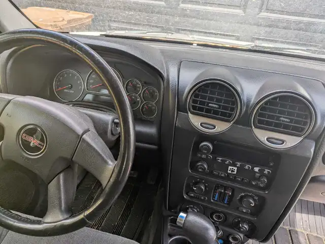 2005 GMC envoy524852298452848643
