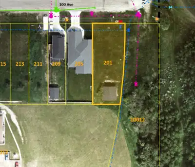 LOT with GREAT LOCATION on the edge of town with a VIEW that won’t be ruined by someone building nex...