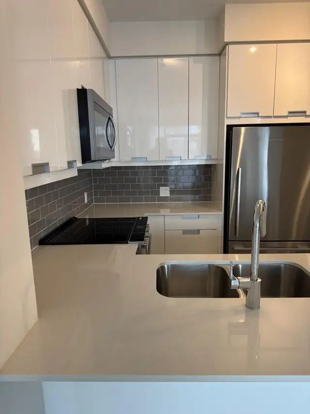 Kitchen and Island Countertops in Other in Hamilton - Image 3