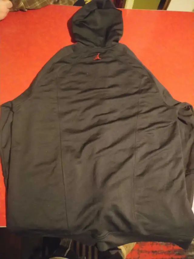 Jordan zip up hoodie and Nike jacket in Men's in Cape Breton - Image 9