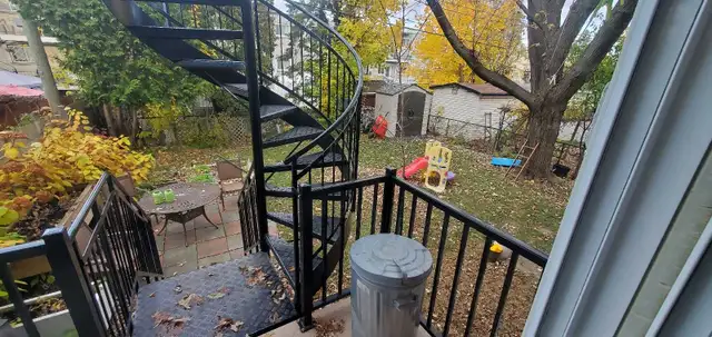 5 1/2 avec garage et cour arrière privé  in Long Term Rentals in City of Montréal - Image 9