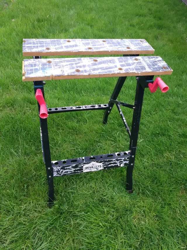 Jobmate/ workmate style workbench and wood vise in Tool Storage & Benches in Brantford - Image 4