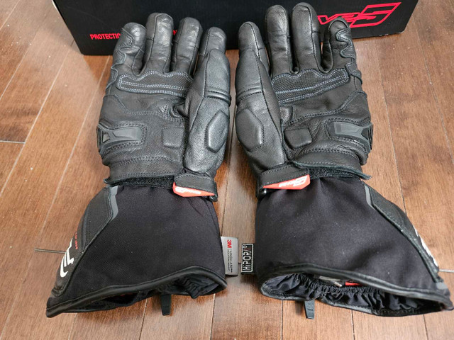Five HG1 WP Heated Gloves size medium in Other in Cole Harbour - Image 4