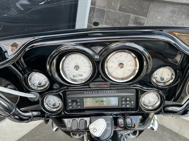 Harley-Davidson Street Glide in Touring in St. Catharines - Image 10