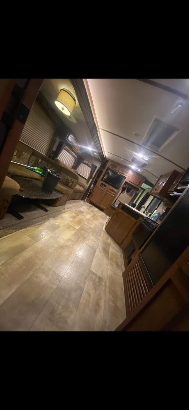 2016 Jayco Whitehawk 27rbok in Travel Trailers & Campers in 100 Mile House - Image 3