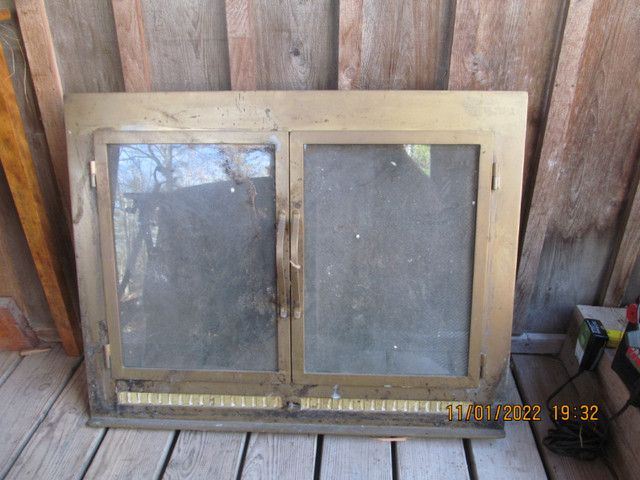 Vintage Fireplace Brass Doors and Screens in Fireplace & Firewood in Ottawa