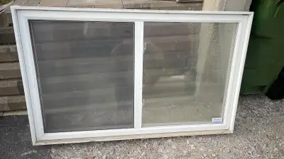 Fenêtre à vendre, View more