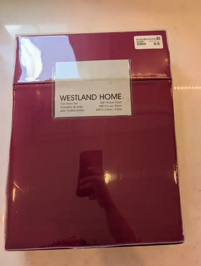 New Westland Home Full Sheet Set, 400 Thred Count, 100% Cotton in Bedding in Markham / York Region - Image 2