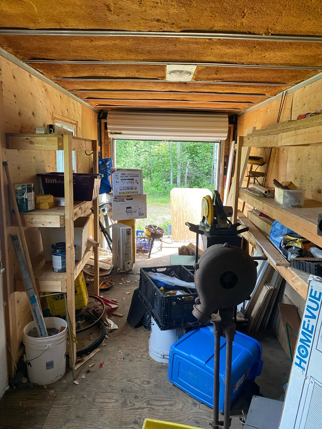 Large Storage Shed/Building in Martinique - Image 3