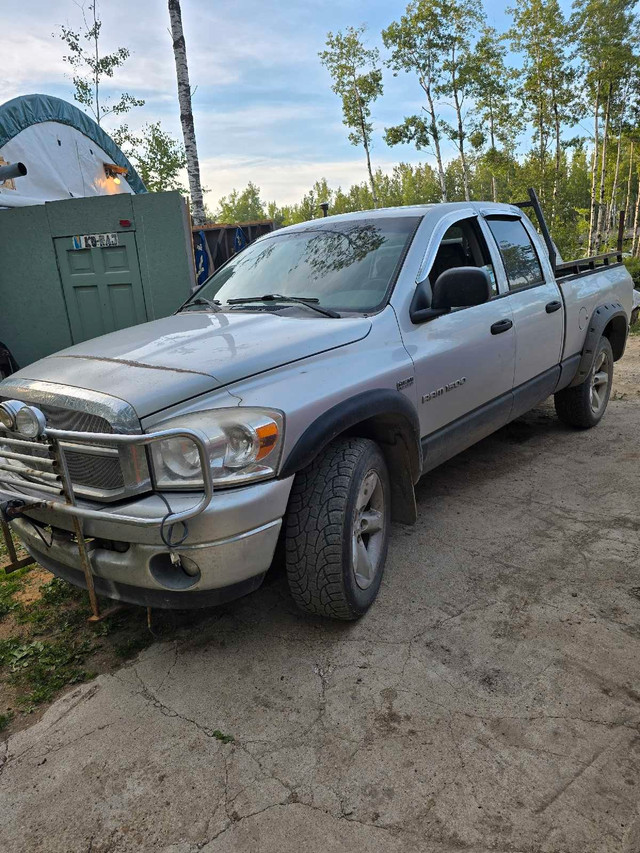 Truck dodge ram 1500 hemmy 2007 in Cars & Trucks in Edmonton