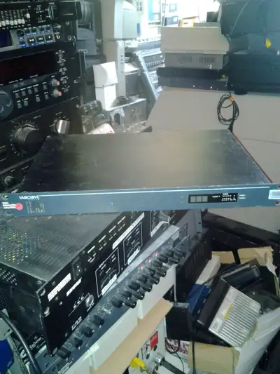 BSS Audio FCS-920 VARICURVE SYSTEM 2 CH Dual Equaliser Analyser, View more