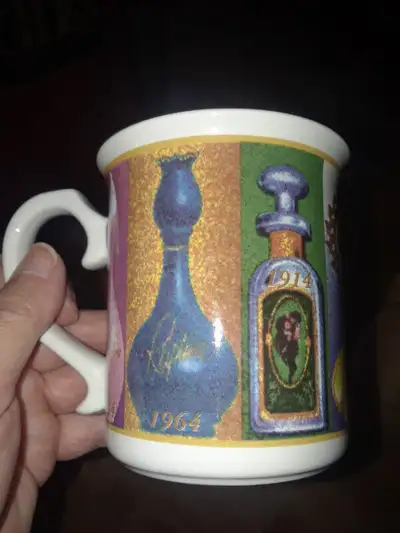 Avon commemorative mug 1998, View more