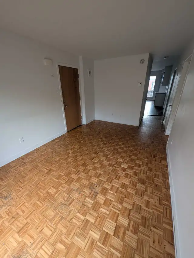 4 1/2 À louer in Long Term Rentals in City of Montréal - Image 8