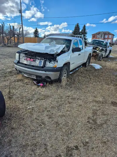 2008 GMC ext cab 4X4 had collision with a combine. Runs good, A/C still works. Have some parts neede...