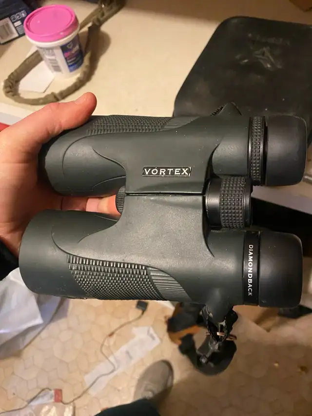 vortex binoculars in Fishing, Camping & Outdoors in Penticton - Image 3