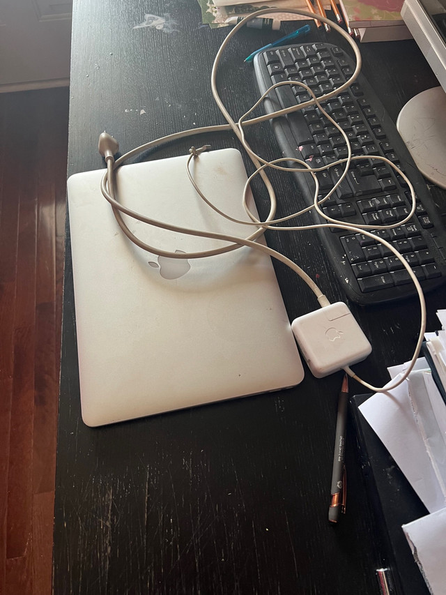 MacBook  in Laptops in La Ronge - Image 2