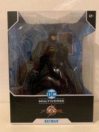 DC Multiverse McFarlane Toys - Batman 12” Statue (2023)