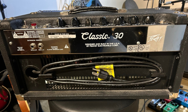 Peavey Classic 30 Head in Amps & Pedals in St. Catharines - Image 2