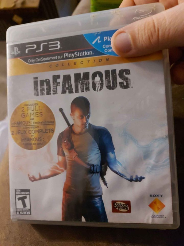 COMPLETE & GREAT CONDITION - Infamous collection includes 2 full dans Sony PlayStation 3  à Longueuil/Rive Sud