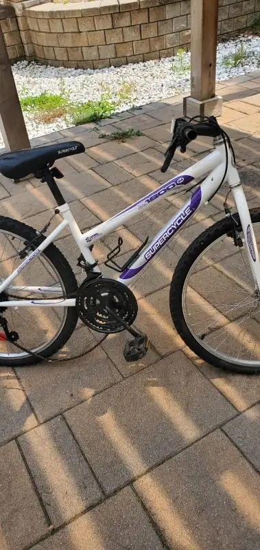 1500 size 24 inch bike with water bottle holder.