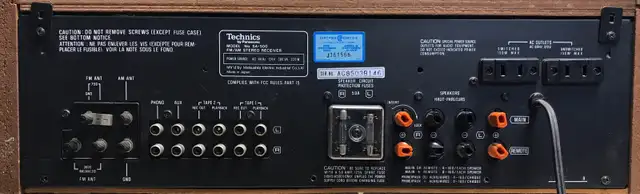 Vintage Technics SA-500 stereo receiver in Stereo Systems & Home Theatre in Oakville / Halton Region - Image 10