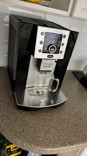 De’Longhi Magnifica ESAM 5500 – Fully Automatic Espresso Machine, View more