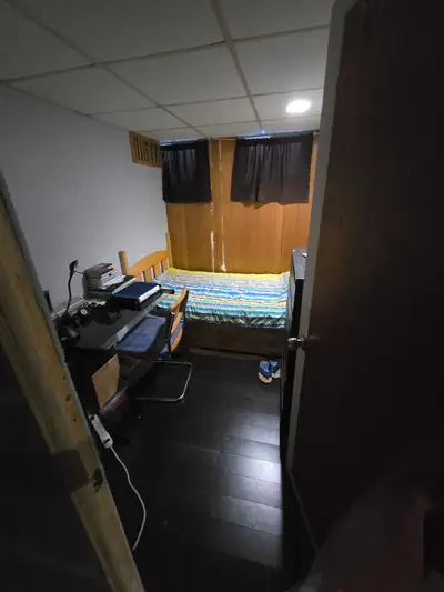 Private room rent in the basement