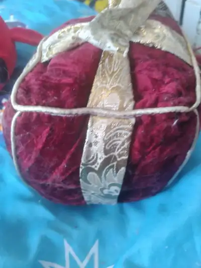 Découvrez ce cadeau en peluche unique, un ajout charmant à toute collection. Bien qu'il ait déjà été...