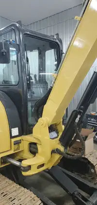 mini cat 5.5 ton excavator