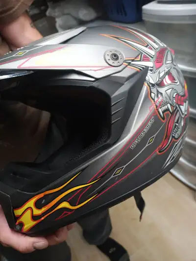 Zox helmet extra small. Only used twice ..like new condition