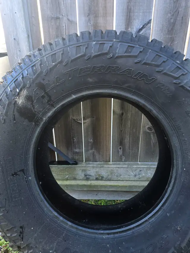 Tire 265 70 17 scorpion 50 miles on it in Tires & Rims in Sudbury - Image 5