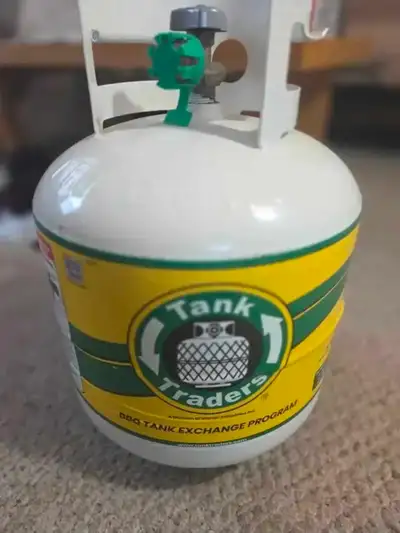 This is a full Tank Traders propane tank, perfect for your BBQ needs. This tank is new full and read...