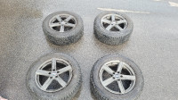 235/60R17 Yokohama iceguard G075 102T Winter tires on alloy rims