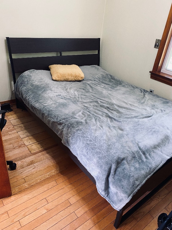 Bed frame and mattress Beds & Mattresses Cape Breton Kijiji