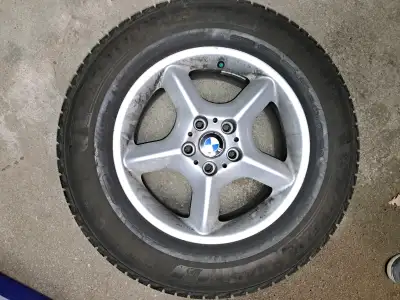 Four Rims for BMW X5 2006 available and in Excellent condition.