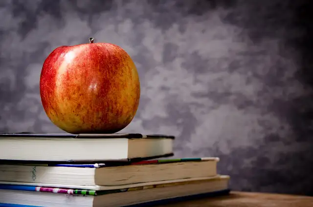 EAL Tutor Available!414906351323729920
