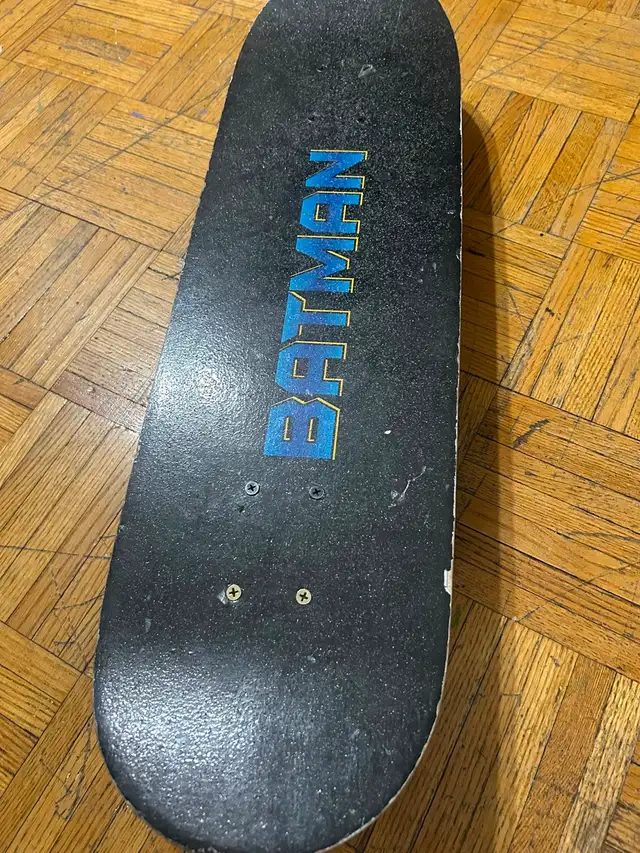 Batman skateboard 494961652579051521